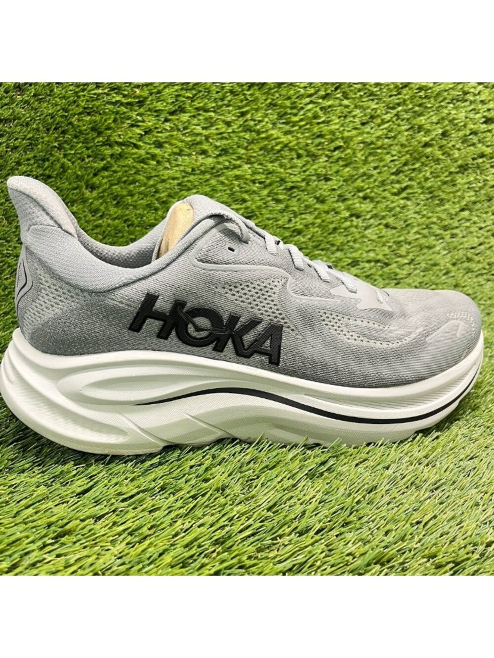 Hoka One One Clifton 10 Mens Size 12 Gray Black Athletic Running Shoes Sneakers
